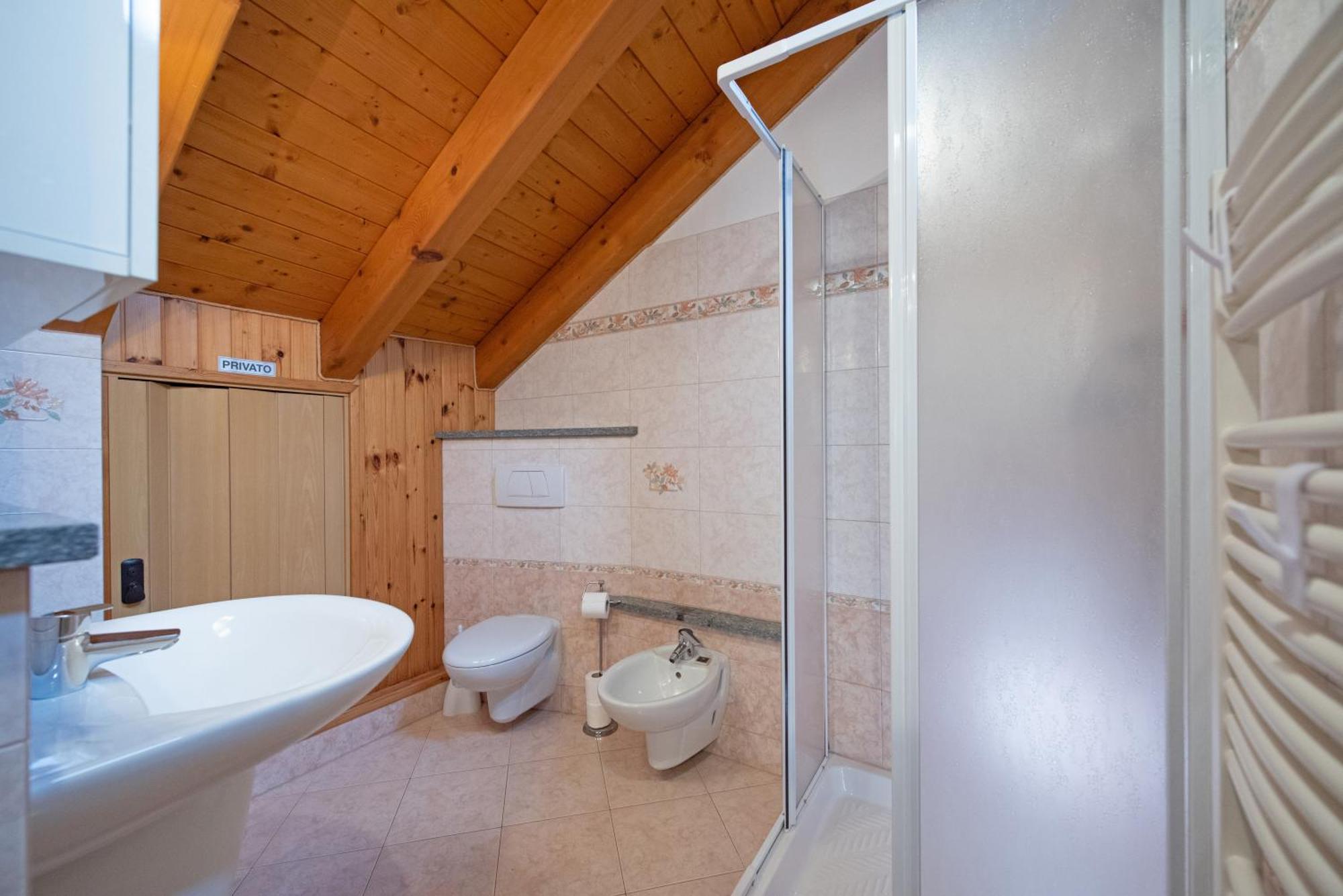Agriturismo La Clochette ตอร์ญอน ภายนอก รูปภาพ