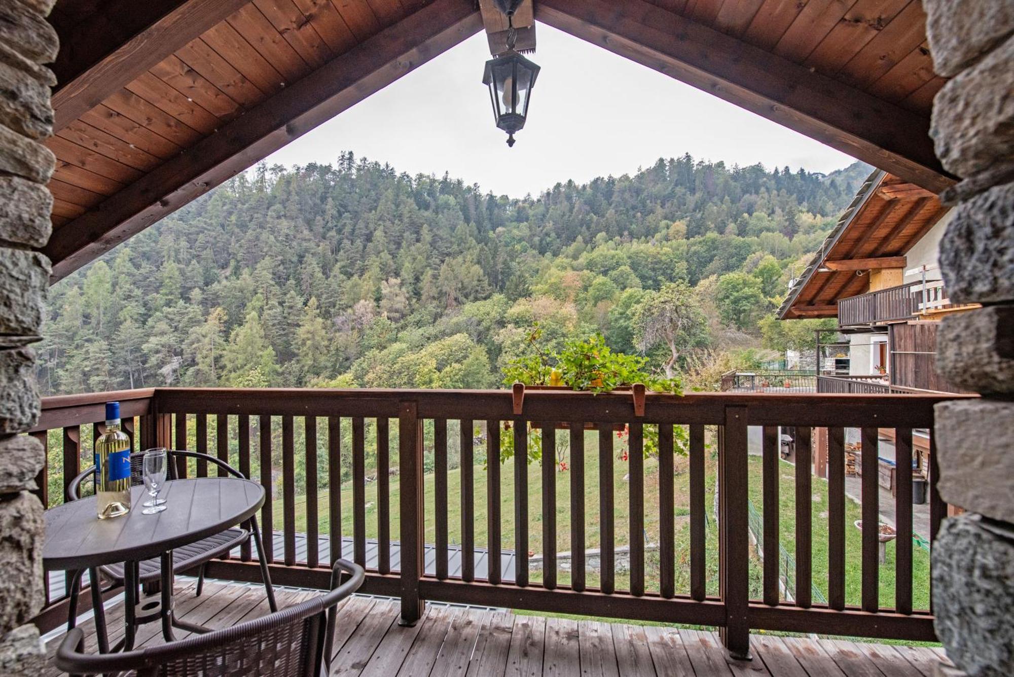 Agriturismo La Clochette ตอร์ญอน ภายนอก รูปภาพ